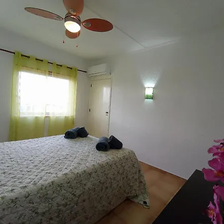 Apartment Shack Flat In Center *