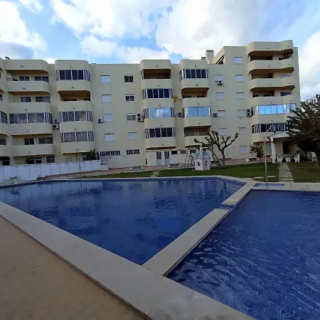Shack Flat In Center * Quarteira