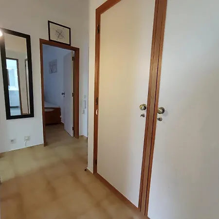 Shack Flat In Center Apartment *