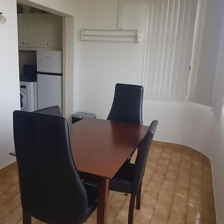 Shack Flat In Center Quarteira